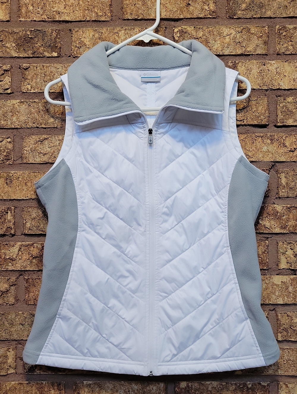Columbia Quilted Vest White Gray Size Medium Fall Casual Outdoor